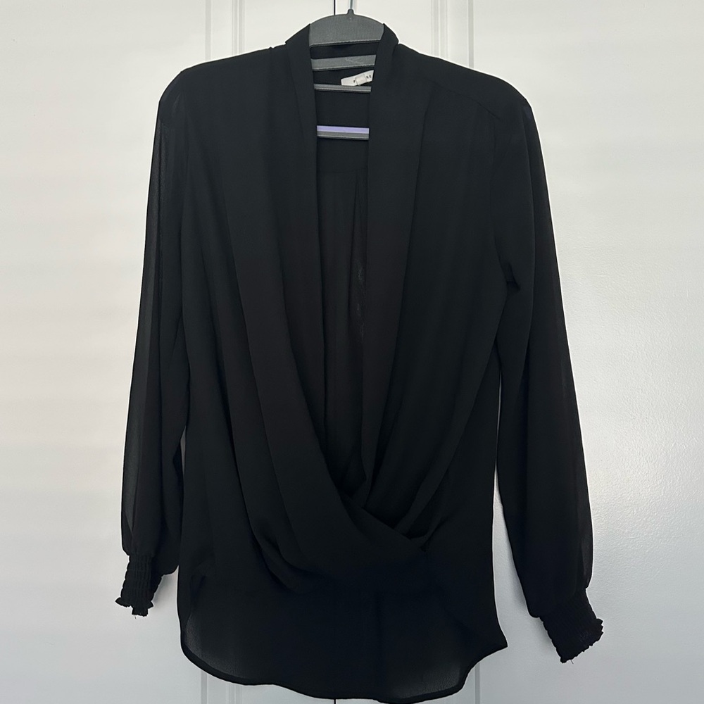 PLEIONE Top Black Xs flowy long sleeve draped business office